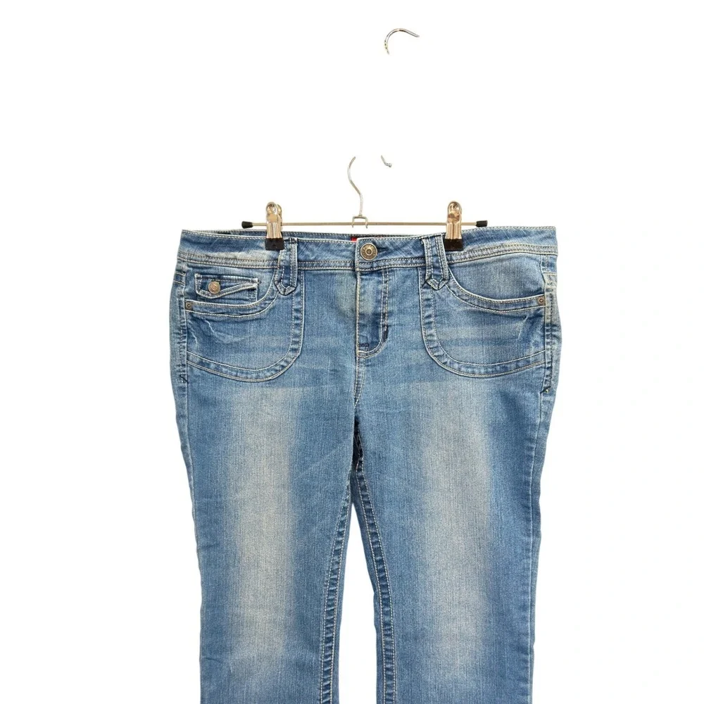 Dickies brand material